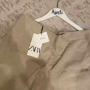 Zara Pants MWT.